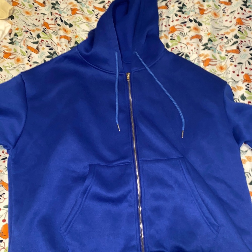 Women Sweater Royal Blue in size Medium